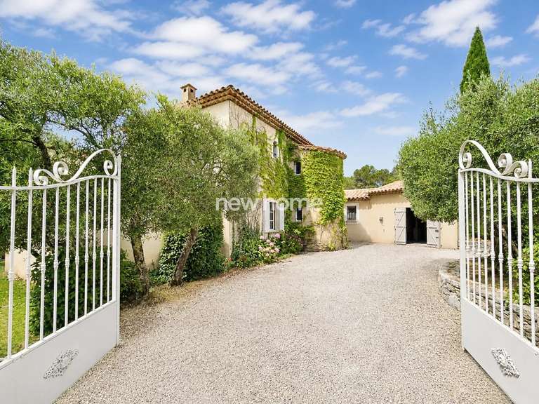 House Lorgues - 5 bedrooms - 220m²
