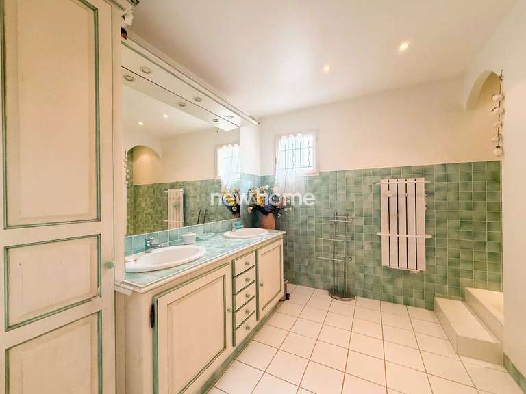 Maison Lorgues - 4 chambres - 194m²