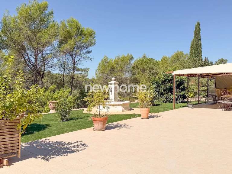 Maison Lorgues - 4 chambres - 194m²