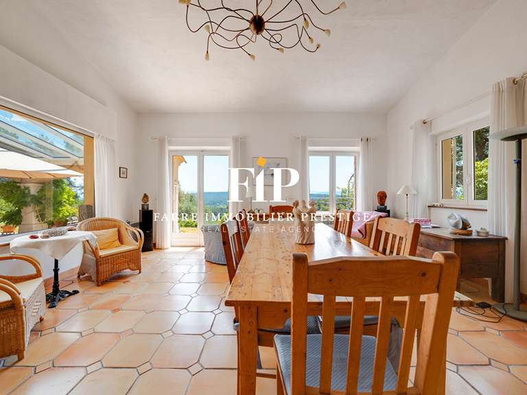 Propriété Lorgues - 3 chambres - 206m²