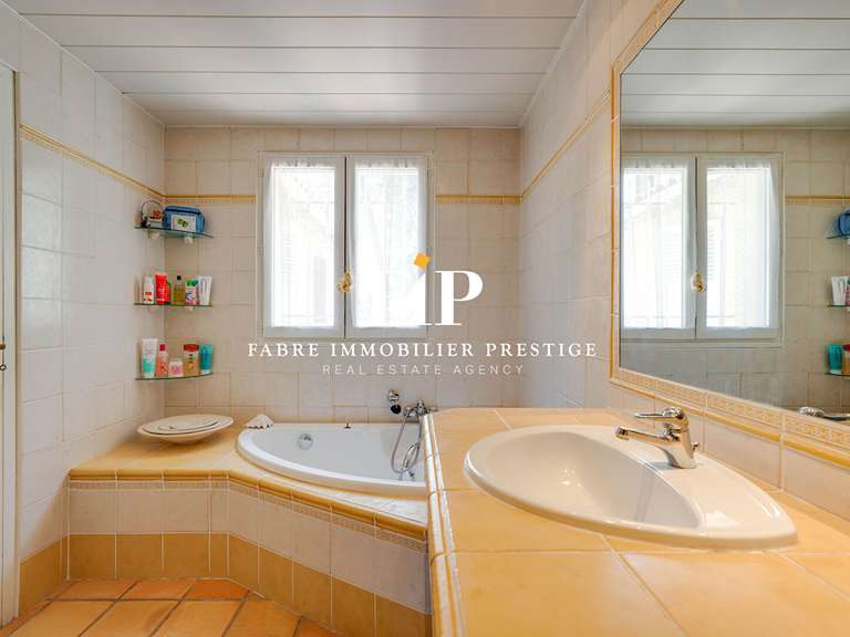Propriété Lorgues - 3 chambres - 206m²