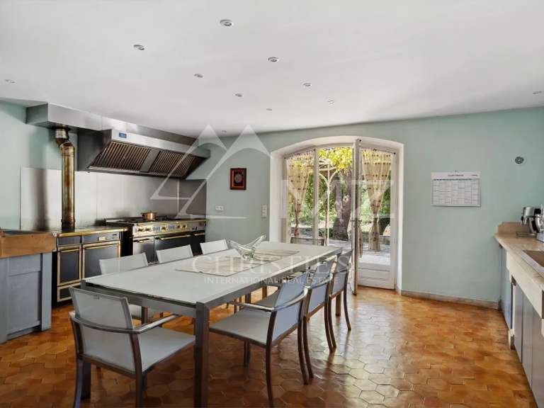 Propriété Lorgues - 5 chambres - 412m²