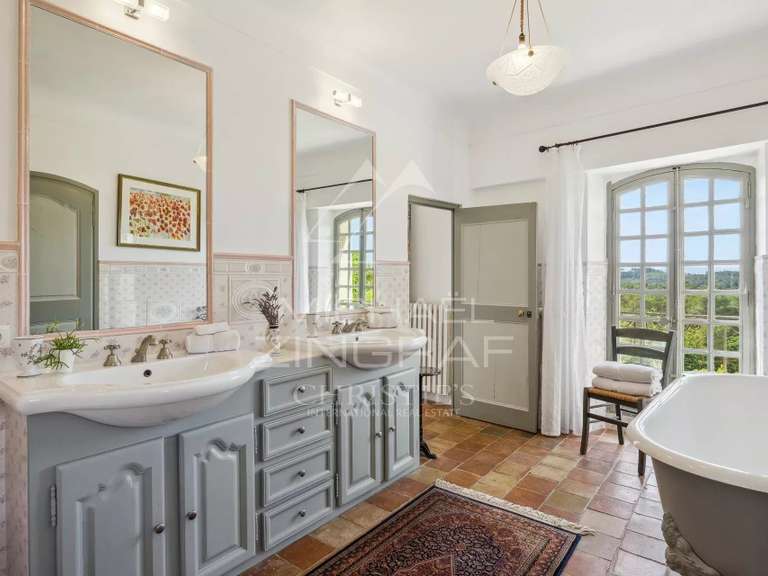 Propriété Lorgues - 11 chambres - 600m²