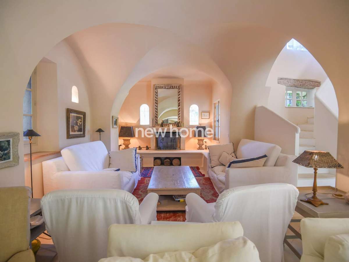 Property Lorgues