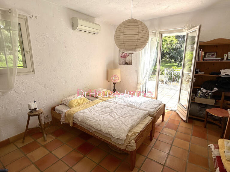 Villa Lorgues - 3 bedrooms - 206m²