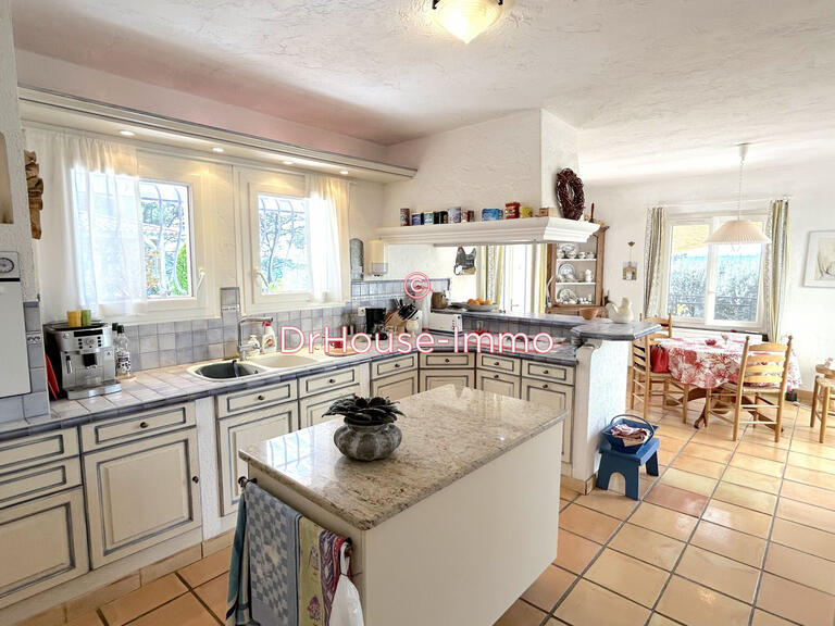 Villa Lorgues - 3 bedrooms - 206m²