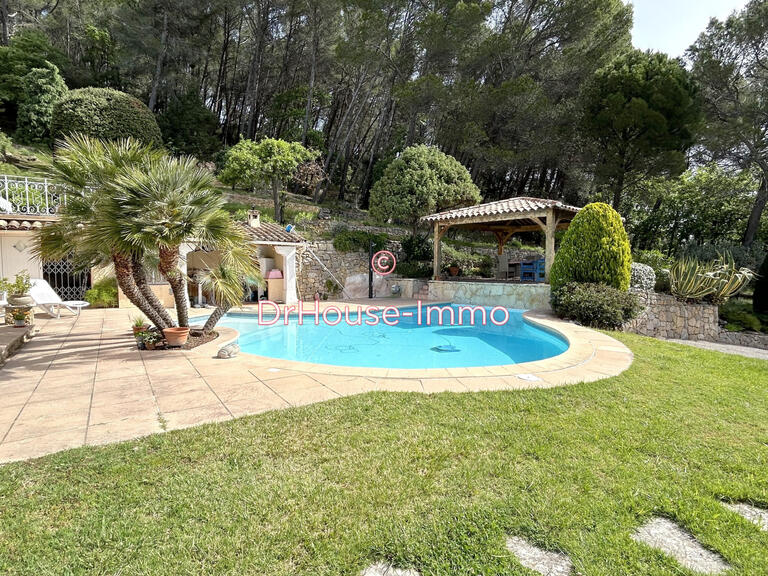 Villa Lorgues - 3 bedrooms - 206m²