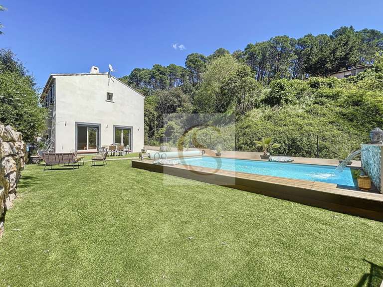 Villa Lorgues - 4 bedrooms - 142m²