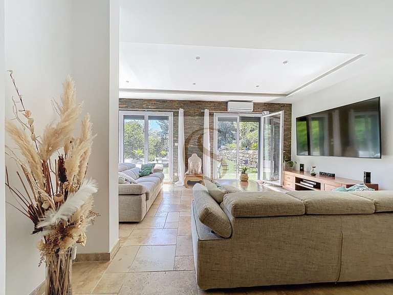 Villa Lorgues - 4 bedrooms - 142m²