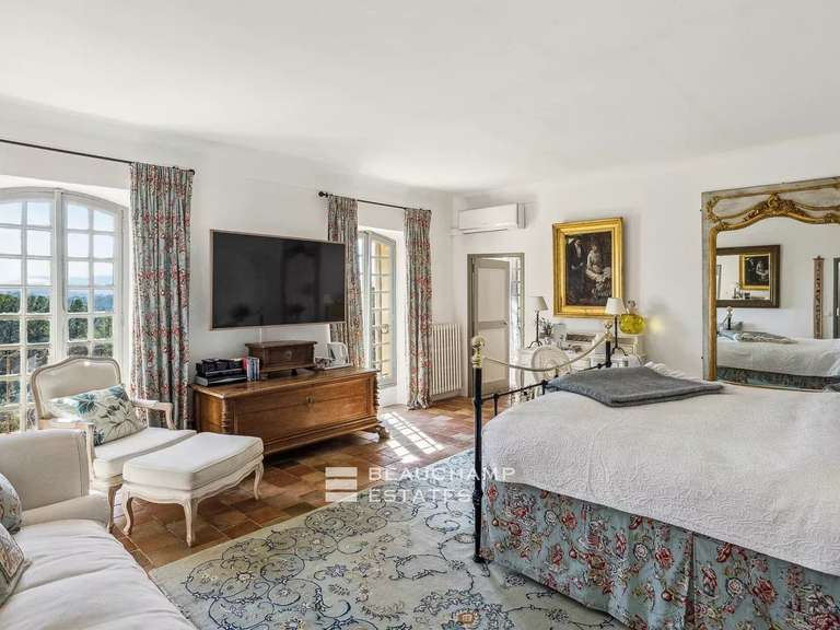 Villa Lorgues - 11 chambres - 650m²