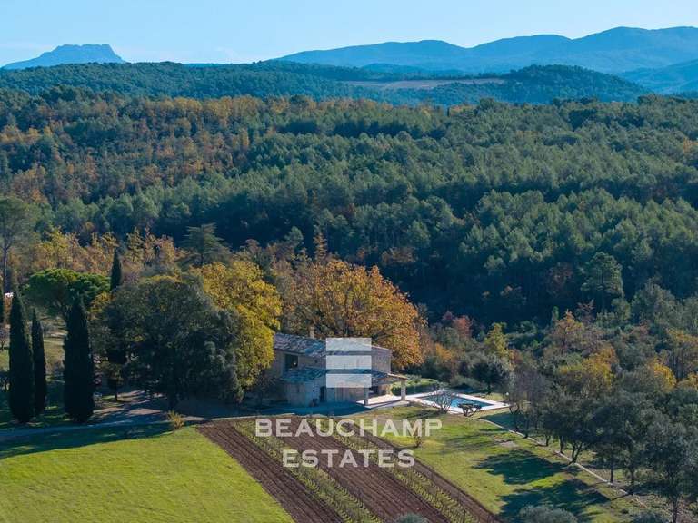 Villa Lorgues - 5 bedrooms - 324m²