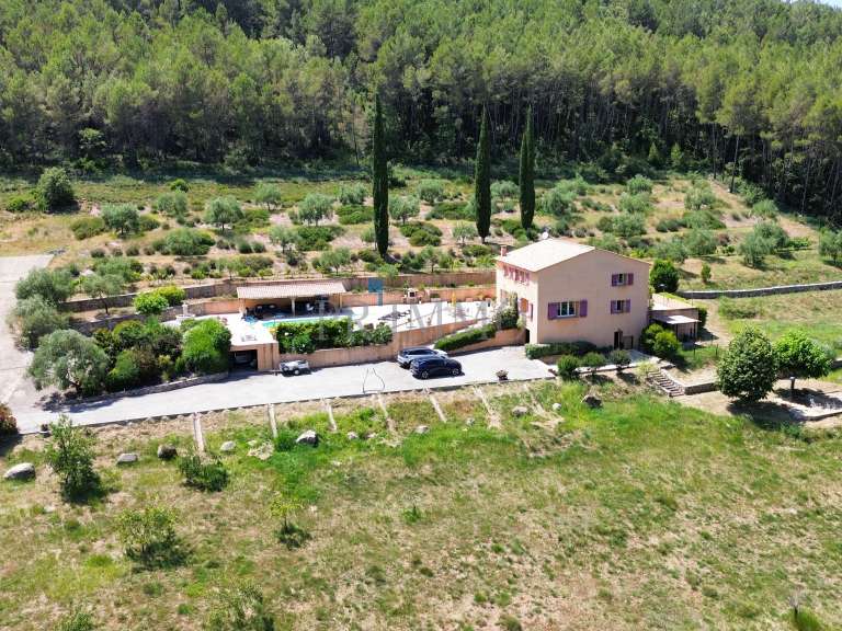 Villa Lorgues - 5 chambres - 242m²