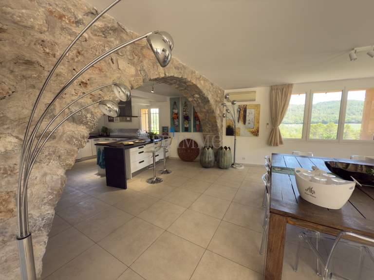 Villa Lorgues - 5 chambres - 242m²