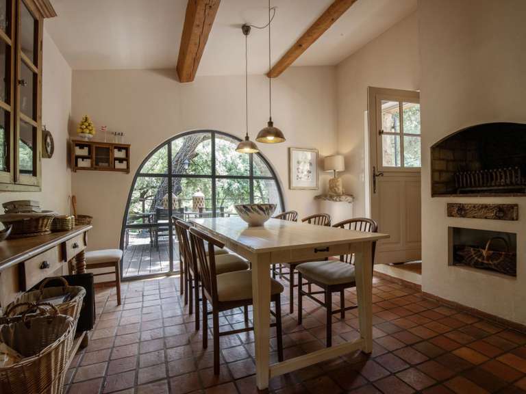 Villa Lorgues - 5 bedrooms - 300m²