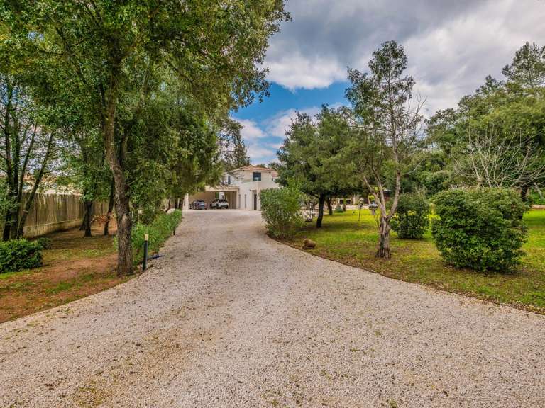 Villa Lorgues - 7 chambres - 340m²