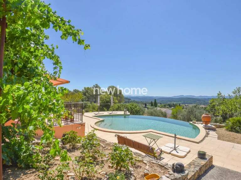 Villa Lorgues - 5 chambres - 228m²