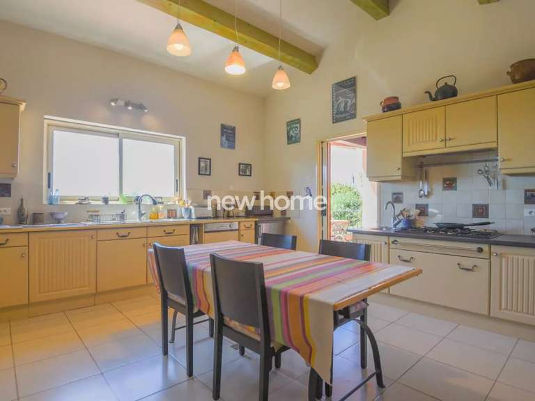 Villa Lorgues - 5 chambres - 228m²