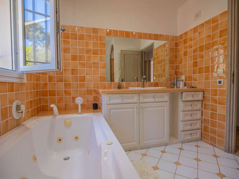 Villa Lorgues - 5 chambres - 230m²