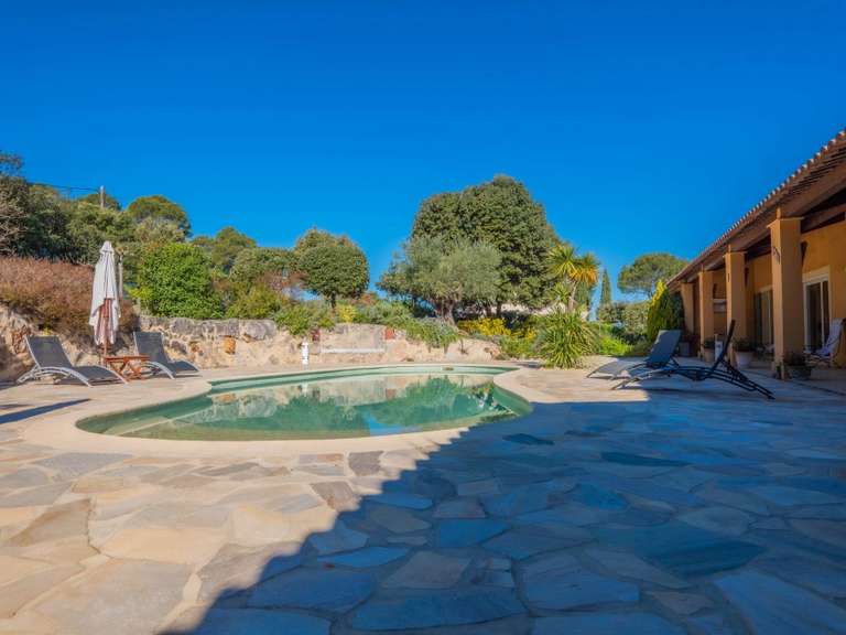 Villa Lorgues - 6 chambres - 220m²