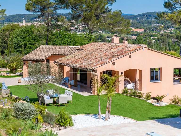 Villa Lorgues - 3 chambres - 240m²