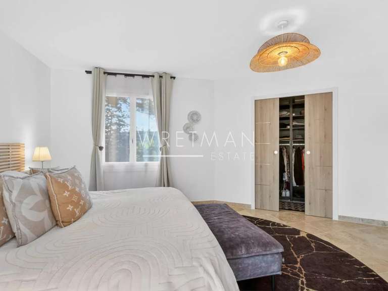 Villa Lorgues - 3 bedrooms - 240m²