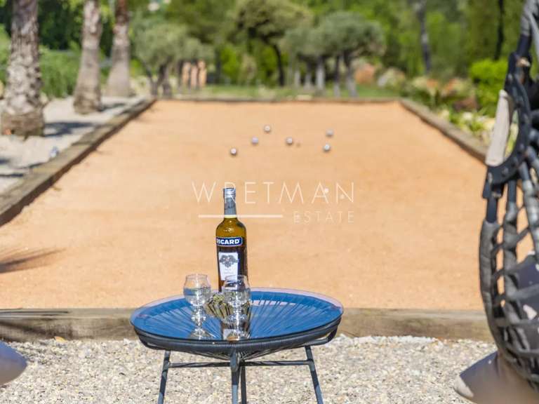 Villa Lorgues - 3 bedrooms - 240m²
