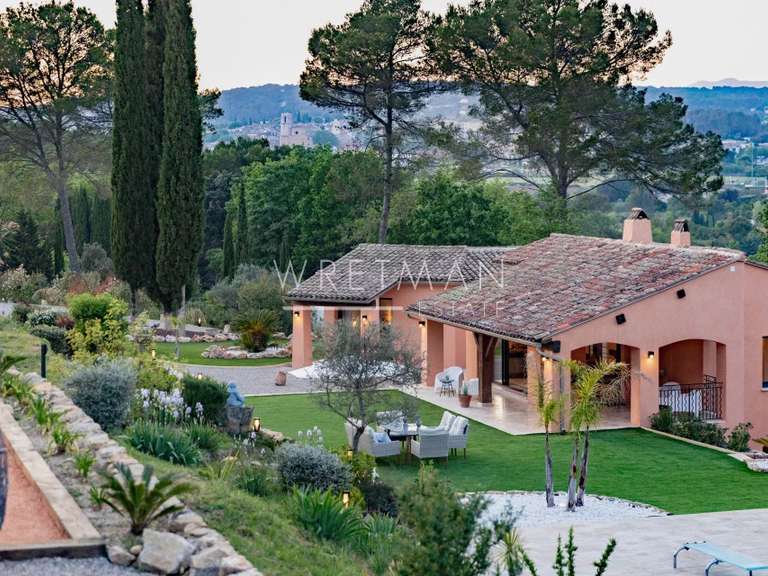 Villa Lorgues - 3 chambres - 240m²