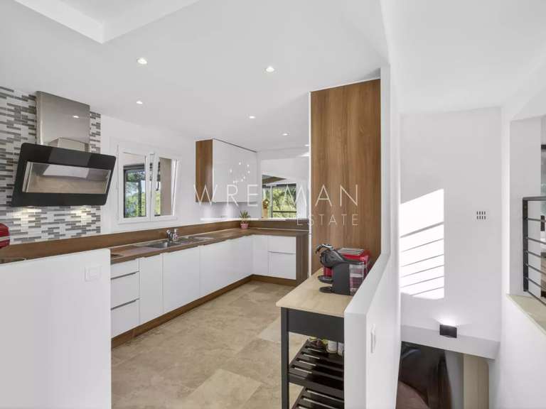 Villa Lorgues - 3 bedrooms - 240m²