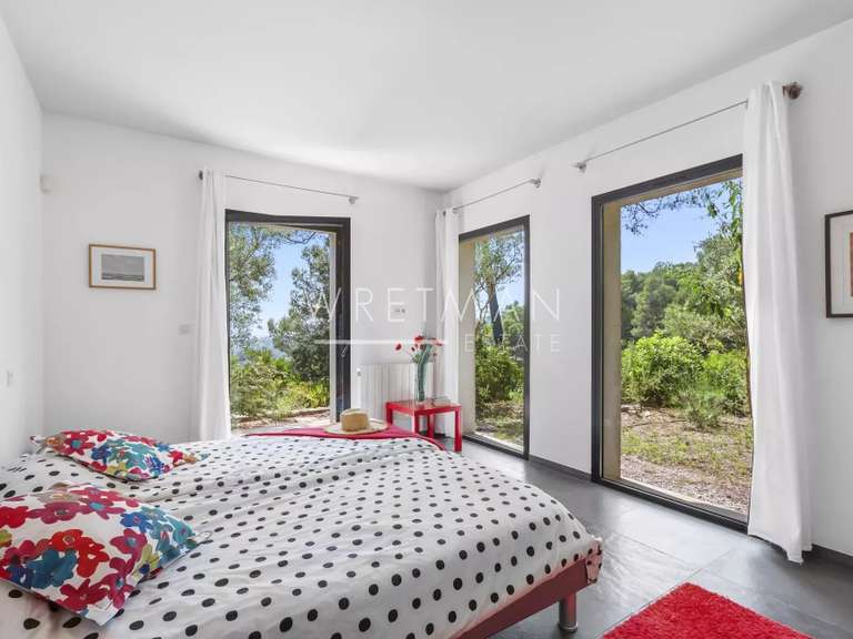 Villa Lorgues - 5 chambres - 204m²