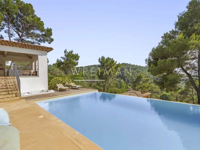Villa Lorgues - 5 chambres - 204m²
