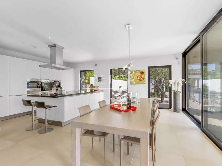 Villa Lorgues - 5 chambres - 204m²