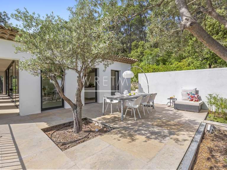 Villa Lorgues - 5 chambres - 204m²