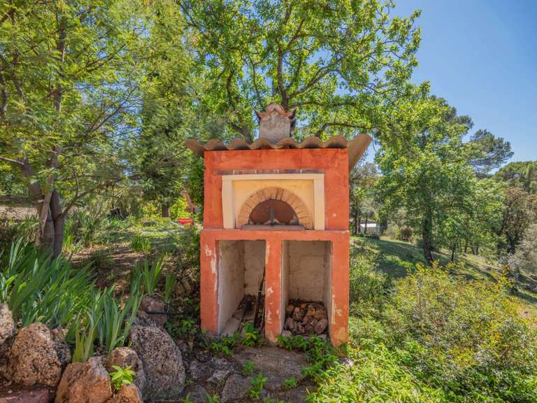 Villa Lorgues - 8 chambres - 300m²