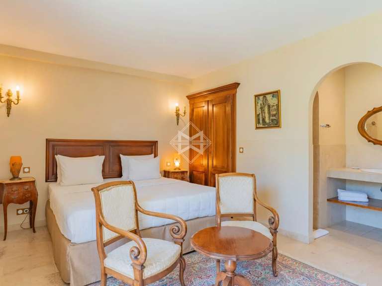 Villa Lorgues - 13 bedrooms - 750m²