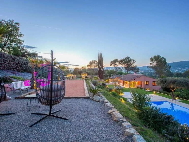 Villa Lorgues - 3 chambres - 240m²