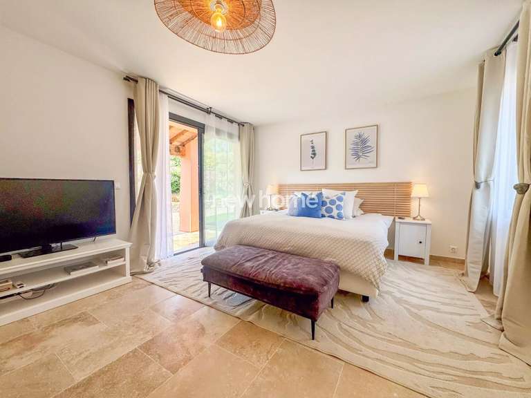 Villa Lorgues - 4 bedrooms - 240m²