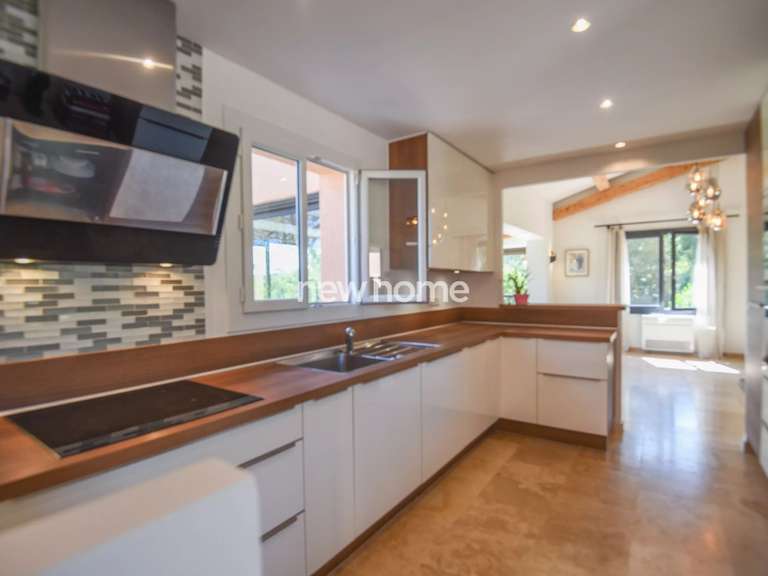 Villa Lorgues - 4 chambres - 240m²