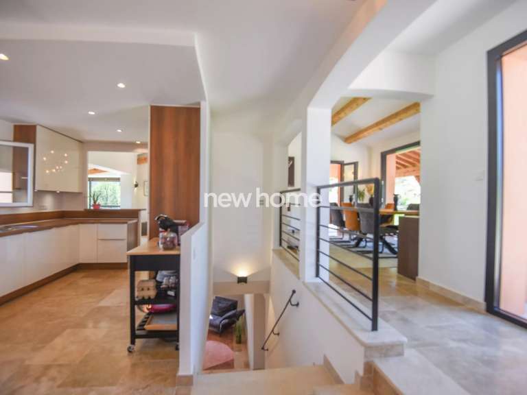 Villa Lorgues - 4 chambres - 240m²