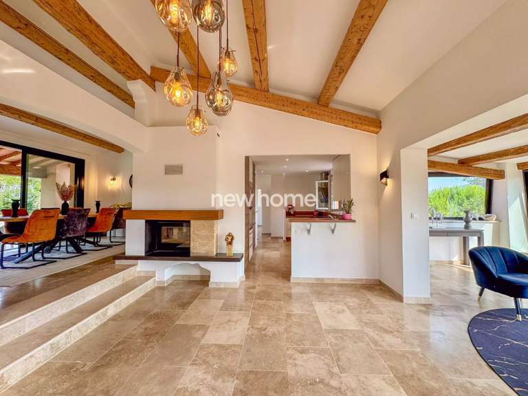 Villa Lorgues - 4 bedrooms - 240m²