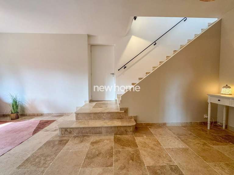 Villa Lorgues - 4 bedrooms - 240m²