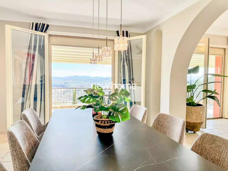 Villa Lorgues - 3 chambres - 210m²