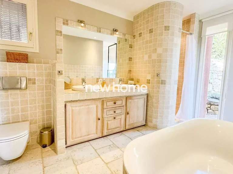 Villa Lorgues - 3 chambres - 210m²