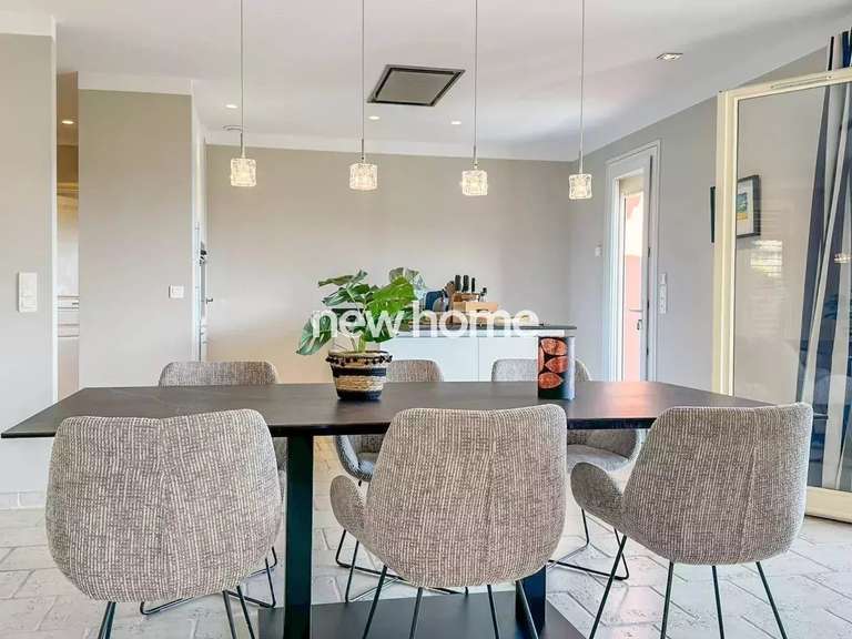 Villa Lorgues - 3 chambres - 210m²