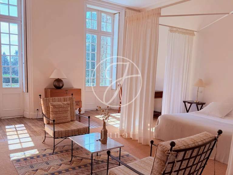 Castle Lorient - 1201m²