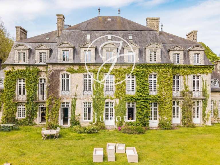 Château Lorient - 11 chambres - 1201m²