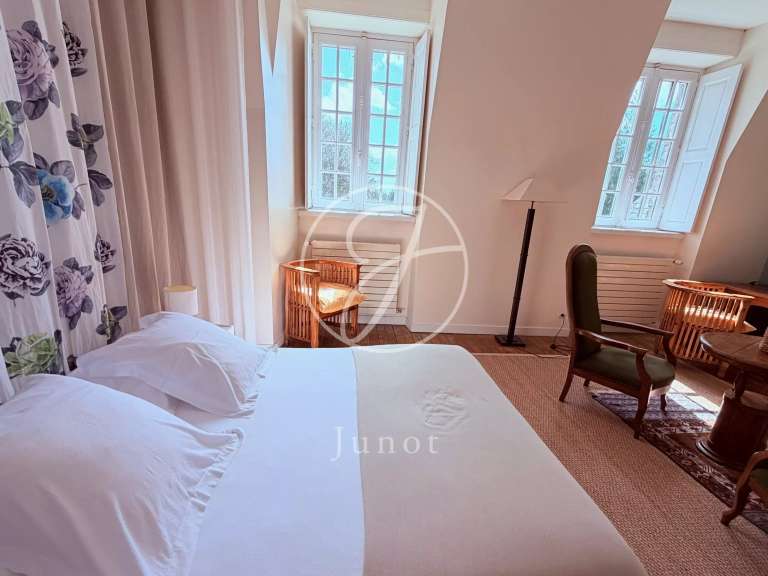 Castle Lorient - 1201m²