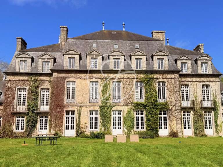 Castle Lorient - 1201m²