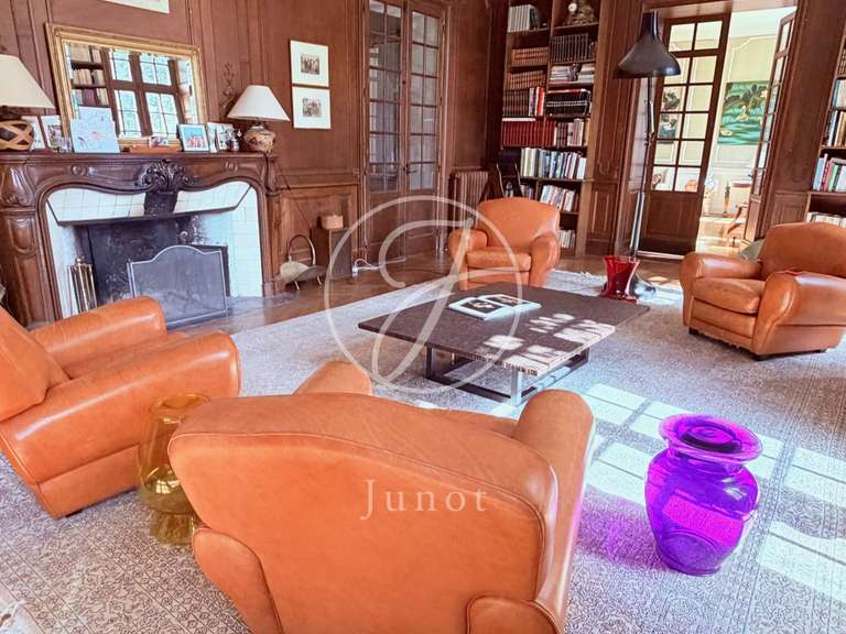 Castle Lorient - 1201m²