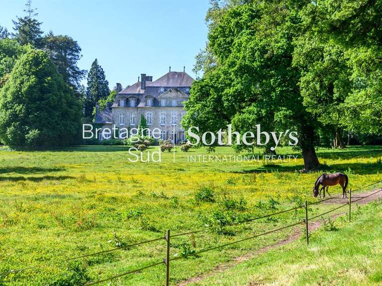 Château Lorient - 1200m²