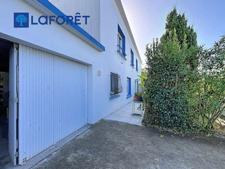 Maison Lorient - 9 chambres - 265m²